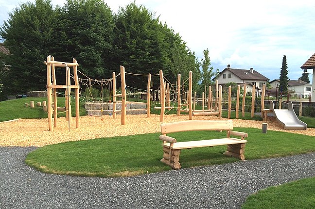 Spielplatz mit Fallschutzschnitzel
